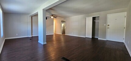 Spacious 2 bedroom 2 bath apartments in Ha in Dayton, OH - Foto de edificio - Building Photo