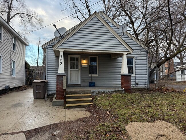 property at 123 Adelaide St