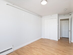 1422 Columbia Rd, Unit 8H in Boston, MA - Building Photo - Building Photo