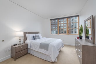 Burlington Tower in Portland, OR - Building Photo - Interior Photo