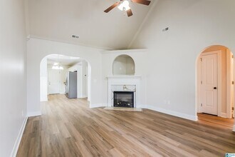 181 Creekstone Tr in Calera, AL - Building Photo - Building Photo