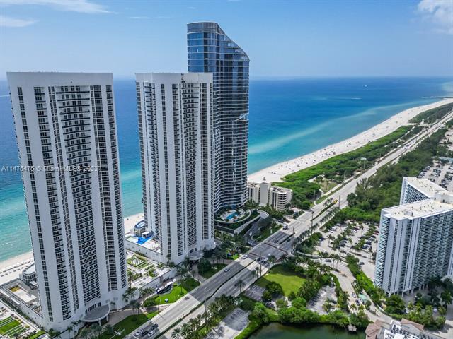 15811 Collins Ave, Unit 803 in North Miami Beach, FL - Building Photo - Building Photo