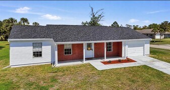 4318 Mongite Rd in North Port, FL - Building Photo