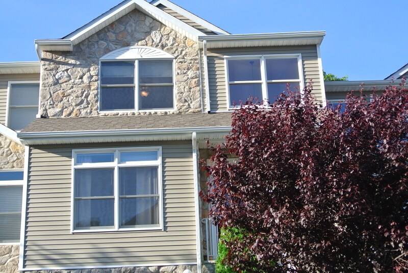 111 Autumn Ridge Rd in Morris Plains, NJ - Building Photo