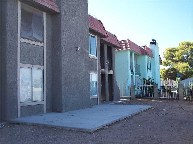 2197 Exeter Dr, Unit 1 in Las Vegas, NV - Building Photo