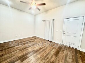 7797 Ira Dr in Pensacola, FL - Foto de edificio - Building Photo