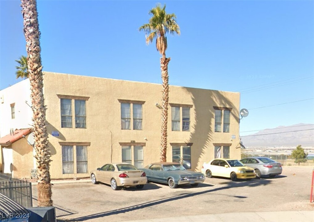 2389 Exeter Dr in Las Vegas, NV - Building Photo