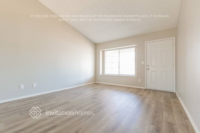 2541 E Carol Ave in Mesa, AZ - Building Photo - Building Photo