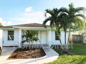 6682 4th St in Jupiter, FL - Building Photo - Building Photo