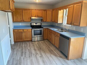 712 Rice St in Nixa, MO - Building Photo - Building Photo