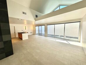 17107 Knots Landing in Addison, TX - Building Photo - Building Photo