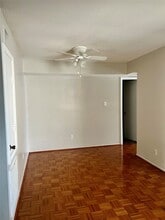 5001 Lamonte Ln in Houston, TX - Foto de edificio - Building Photo