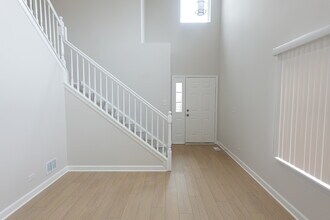 3430 Blue Ridge Dr in Carpentersville, IL - Building Photo - Building Photo