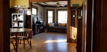 319 E Montana St, Unit 321 Upper in Milwaukee, WI - Foto de edificio - Building Photo