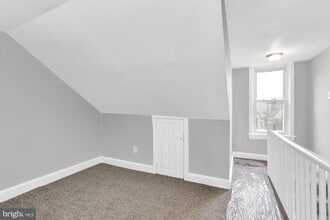 2208 Logan St in Harrisburg, PA - Building Photo - Building Photo