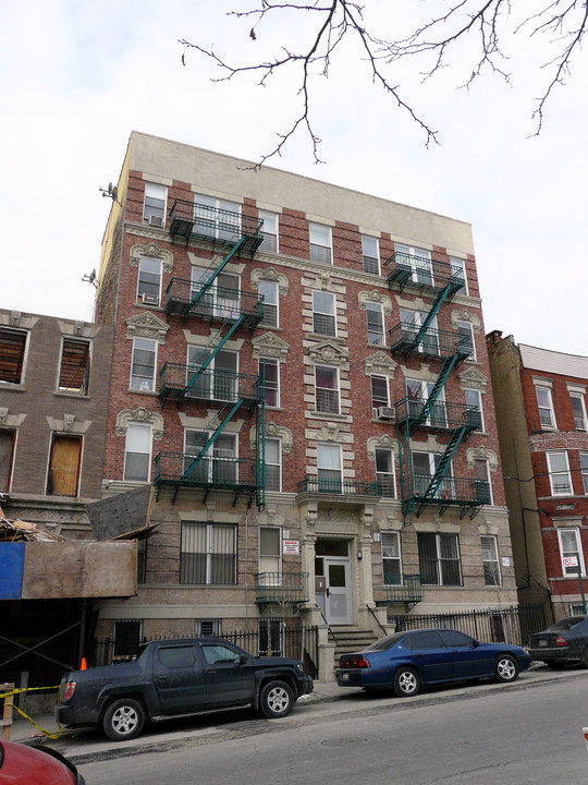 671 Cauldwell Ave in Bronx, NY - Building Photo