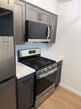 35 Gena Ct in Trenton, NJ - Building Photo - Building Photo