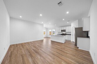 1106 Vista Pointe Dr in Rosharon, TX - Building Photo - Building Photo