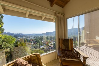 La Canada View Apartments in La Canada Flintridge, CA - Building Photo - Building Photo