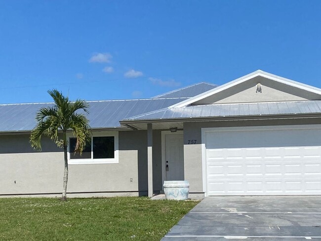757 NW Bayard Ave in Port St. Lucie, FL - Building Photo - Building Photo