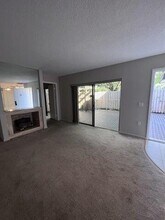 1221 12th Ln in Palm Beach Gardens, FL - Building Photo - Building Photo
