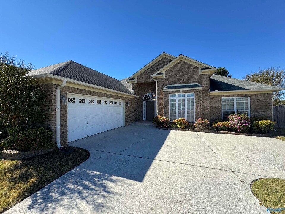 114 Appleberry Ln in Harvest, AL - Building Photo