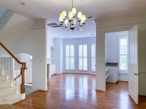 1329 Hyde Park Blvd in Houston, TX - Foto de edificio - Building Photo