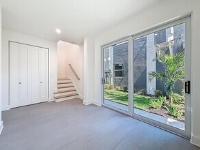 336 14th St N in St. Petersburg, FL - Building Photo - Building Photo