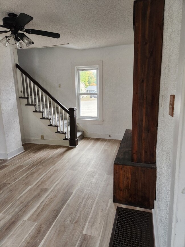 211 S Morgan St in Bluffton, IN - Building Photo - Building Photo