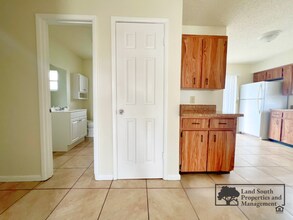 5857 Charlton Dr in Lakeland, FL - Building Photo - Building Photo