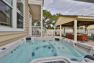 4935 2nd Ave N in St. Petersburg, FL - Building Photo - Building Photo
