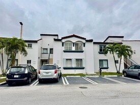 12514 NW 11th Trail in Miami, FL - Building Photo