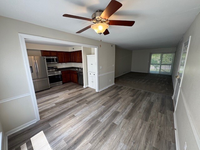property at 1929 Greenpoint Dr