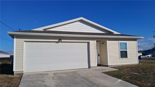 1315 NW 15th Ave in Cape Coral, FL - Building Photo - Building Photo