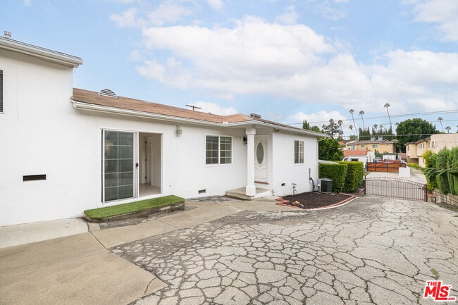 property at 5130 Templeton St