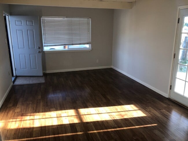 577 Holmes St in Livermore, CA - Building Photo - Building Photo
