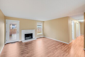 11592 SE 56th Ave in Milwaukie, OR - Building Photo - Building Photo