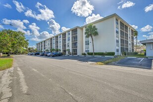 4501 NE 21st Ave in Fort Lauderdale, FL - Building Photo