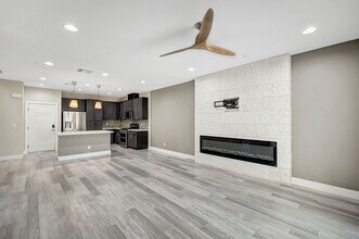 1024 Via Lombardi in Henderson, NV - Building Photo - Building Photo