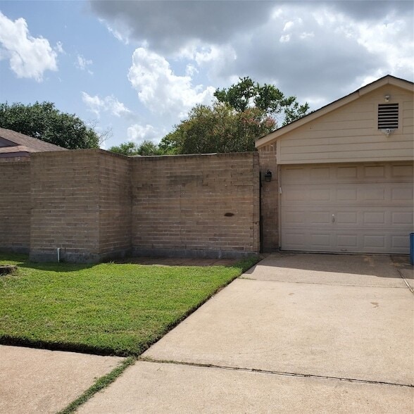 10655 Autumn Meadow Ln in Houston, TX - Building Photo - Building Photo