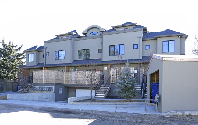 3 33rd St NW in Calgary, AB - Building Photo - Building Photo