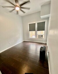 845 Columbia St photo'