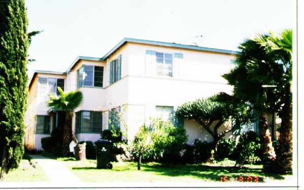 8928-8930 1/2 Reading Ave in Los Angeles, CA - Building Photo