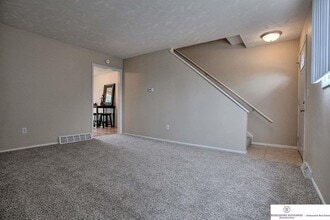 1901 Winnie Dr, Unit #4 in Bellevue, NE - Building Photo - Building Photo