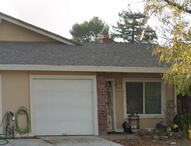 5204 Karm Way in Sacramento, CA - Building Photo