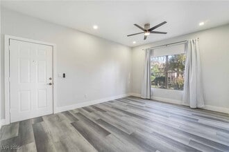 45 Maleena Mesa St in Henderson, NV - Building Photo - Building Photo