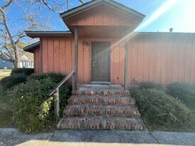 1619 Victory St in Valdosta, GA - Building Photo