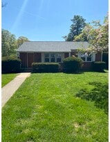 19 Hutton St in Gaithersburg, MD - Building Photo