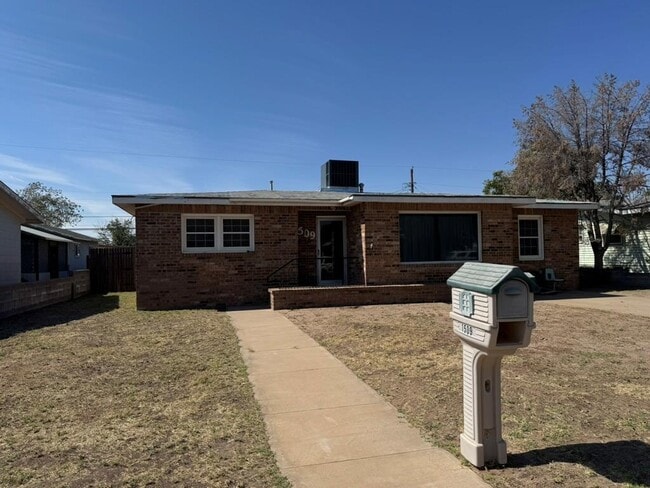 property at 1509 S Main Ave