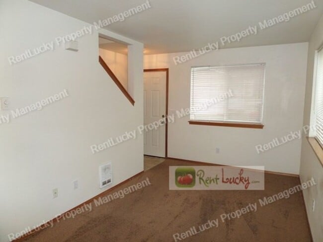 1512 S Puget Dr in Renton, WA - Building Photo - Building Photo